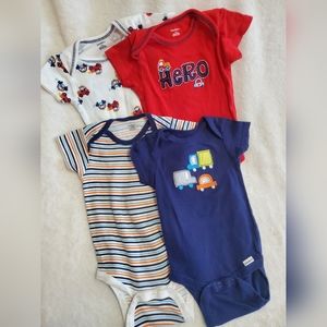 Set of 4- Gerber Short Sleeve Onesies